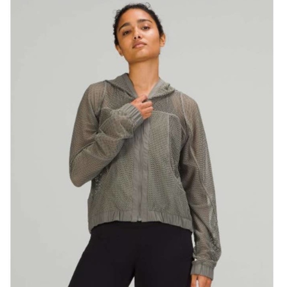Lululemon Mesh on Mesh Relaxed Fit Jacket